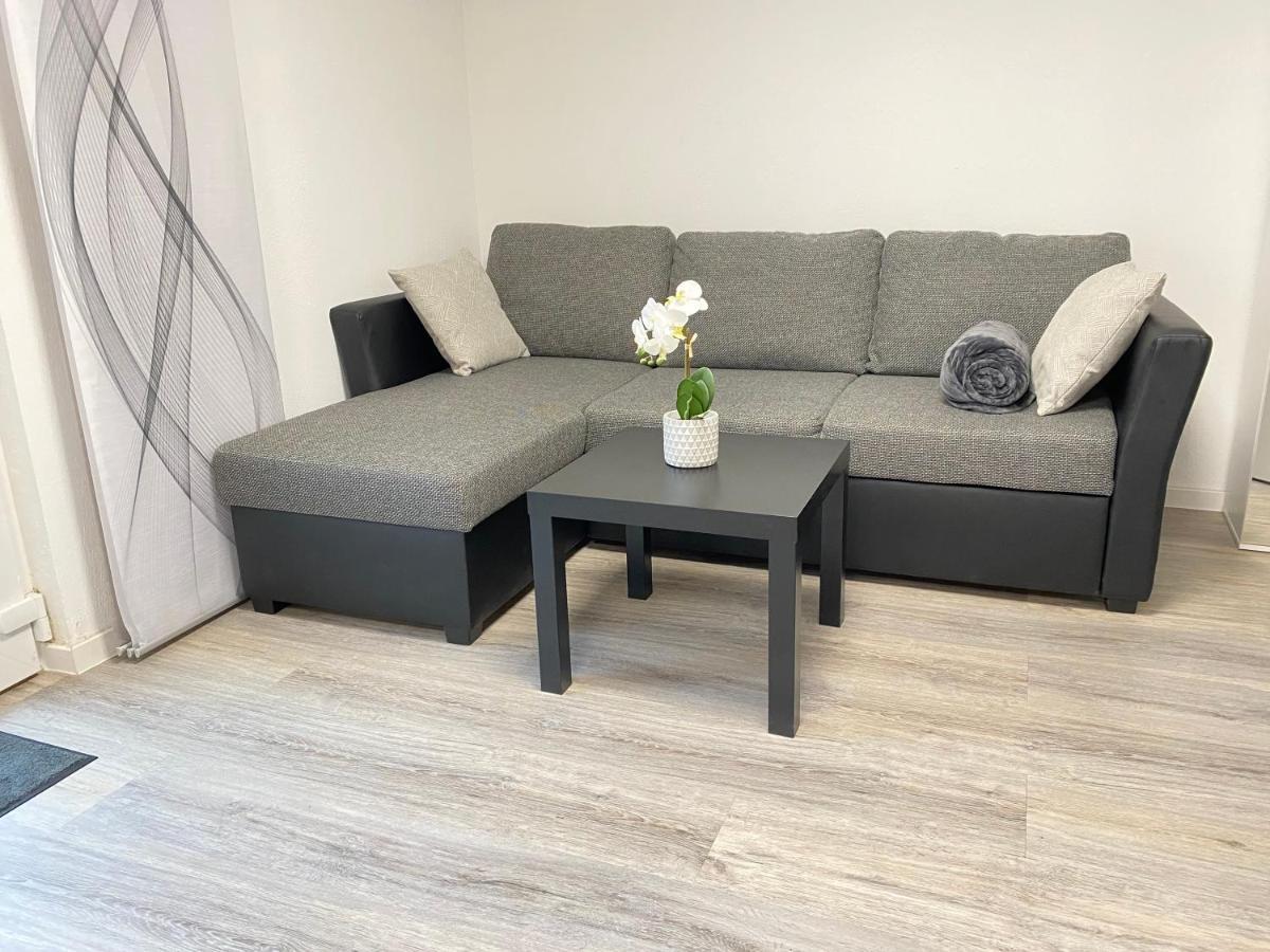 1,5 Zimmer Apartment In S-Bahn Naehe, 35 Qm, Max 4 Pers, Zentral, Private Terasse, Internet 250 Mbit Gärtringen Dış mekan fotoğraf