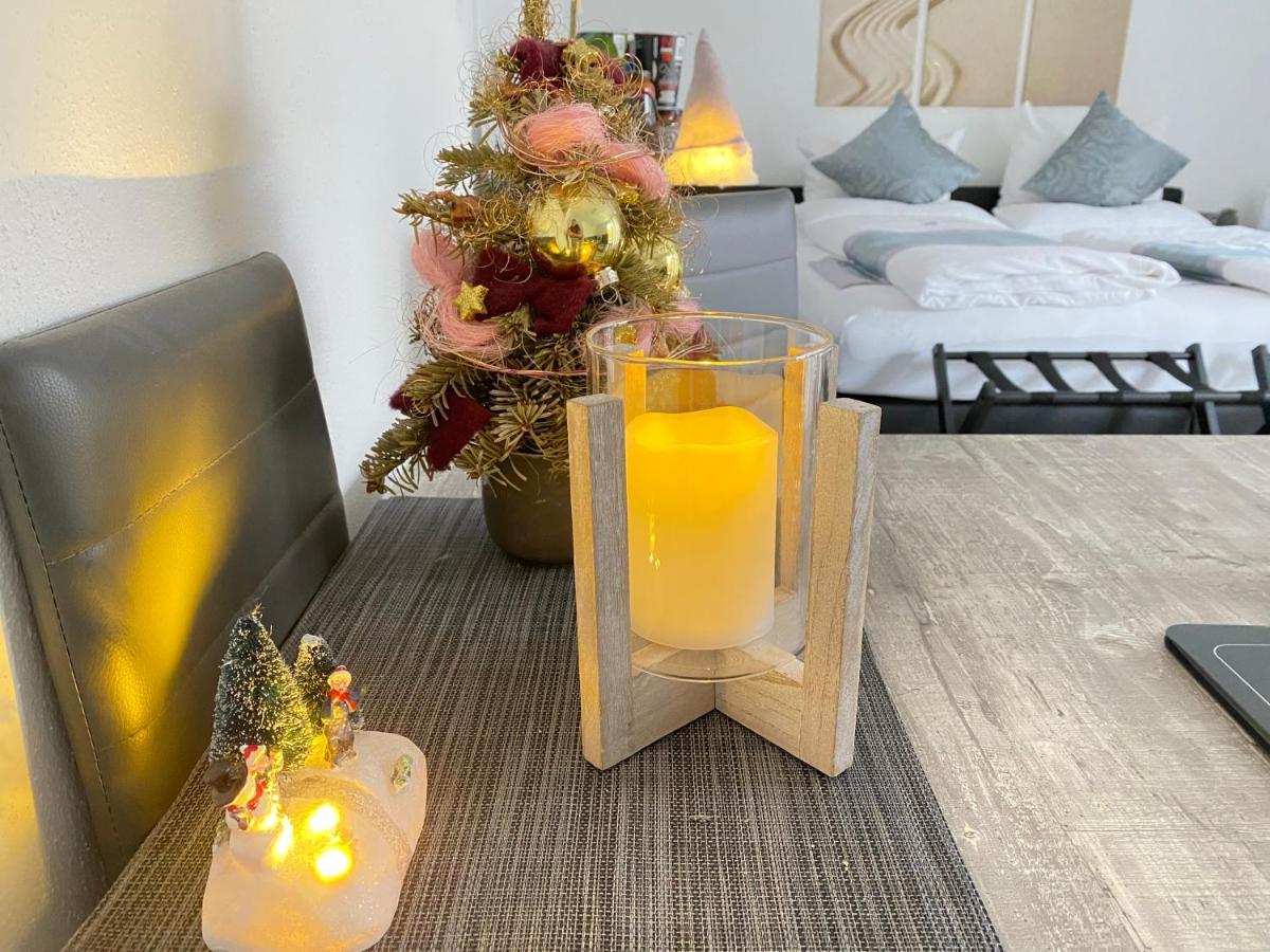 1,5 Zimmer Apartment In S-Bahn Naehe, 35 Qm, Max 4 Pers, Zentral, Private Terasse, Internet 250 Mbit Gärtringen Dış mekan fotoğraf